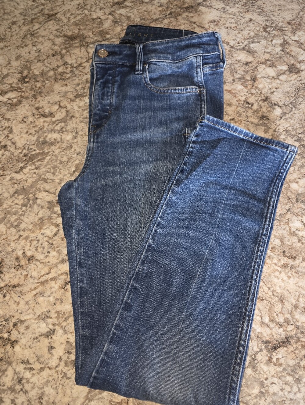 White House Black Market Straight Medium Wash Denim Size 2
